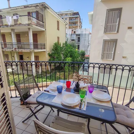 Casa vacanze Bilocale Damiani A Due Passi Dal Mare *