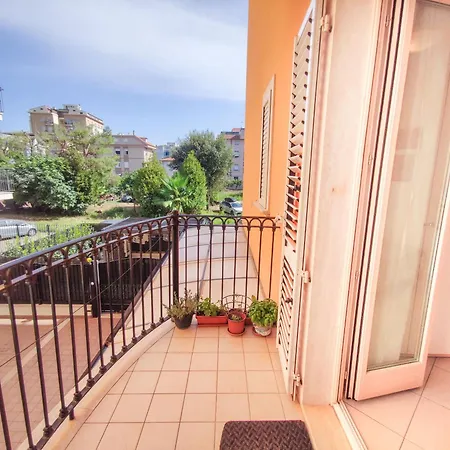 Bilocale Damiani A Due Passi Dal Mare *